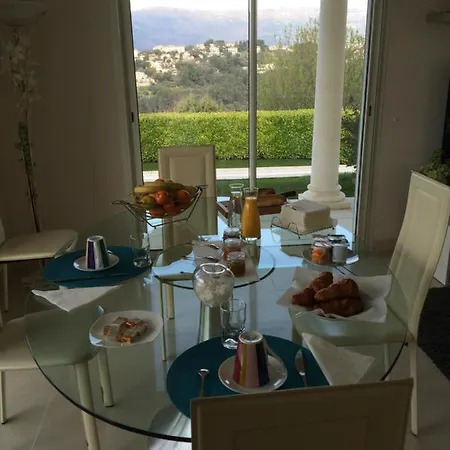 Serenita Bed and breakfast Colomars